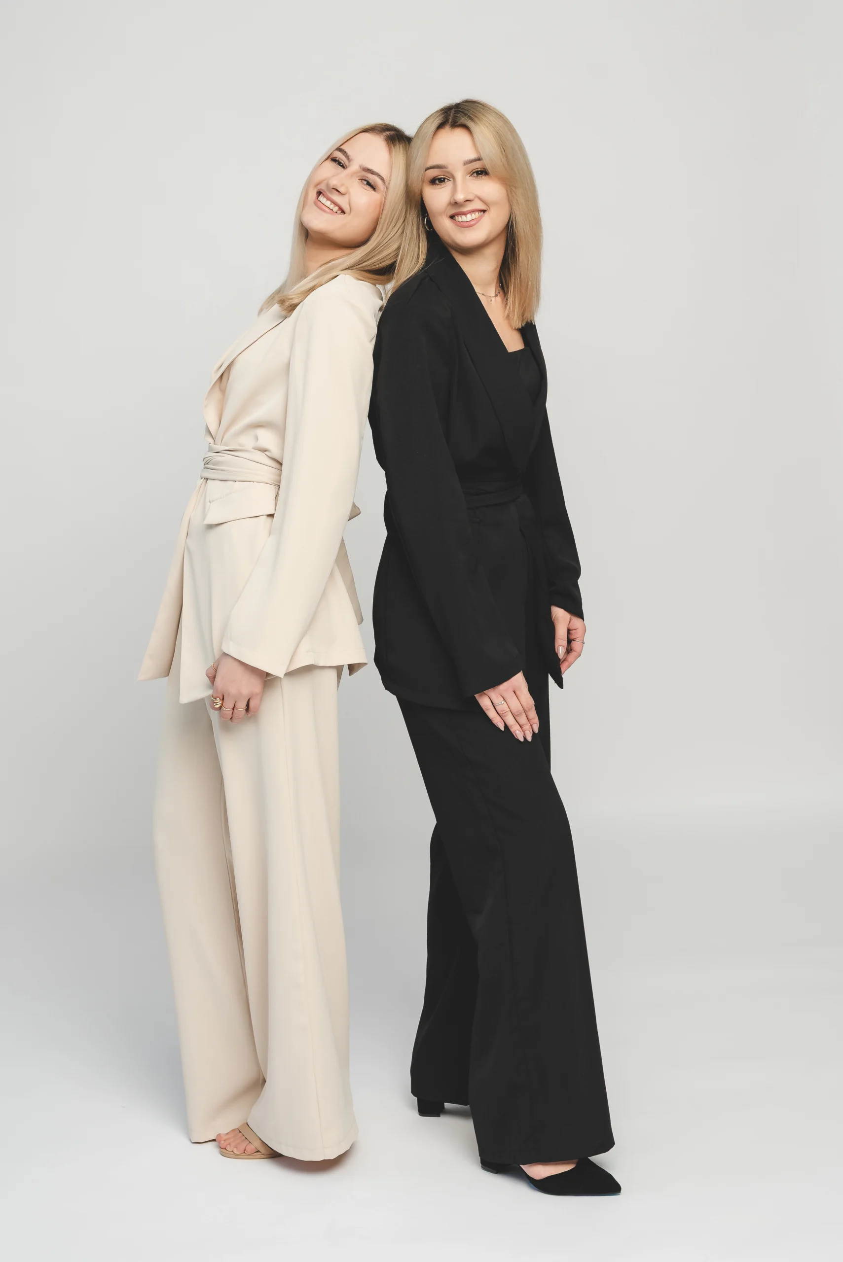 Noko Studio, Ola i Paulina, na zdjęciu wizerunkowym – nowoczesna fotografia biznesowa